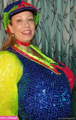 Chelsea Charms [ chelsea-charms ] - 夏は好きですねただ