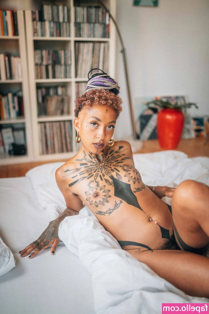 Tapsimodel01 - with a tip I can open it as you wish 🥵🥵