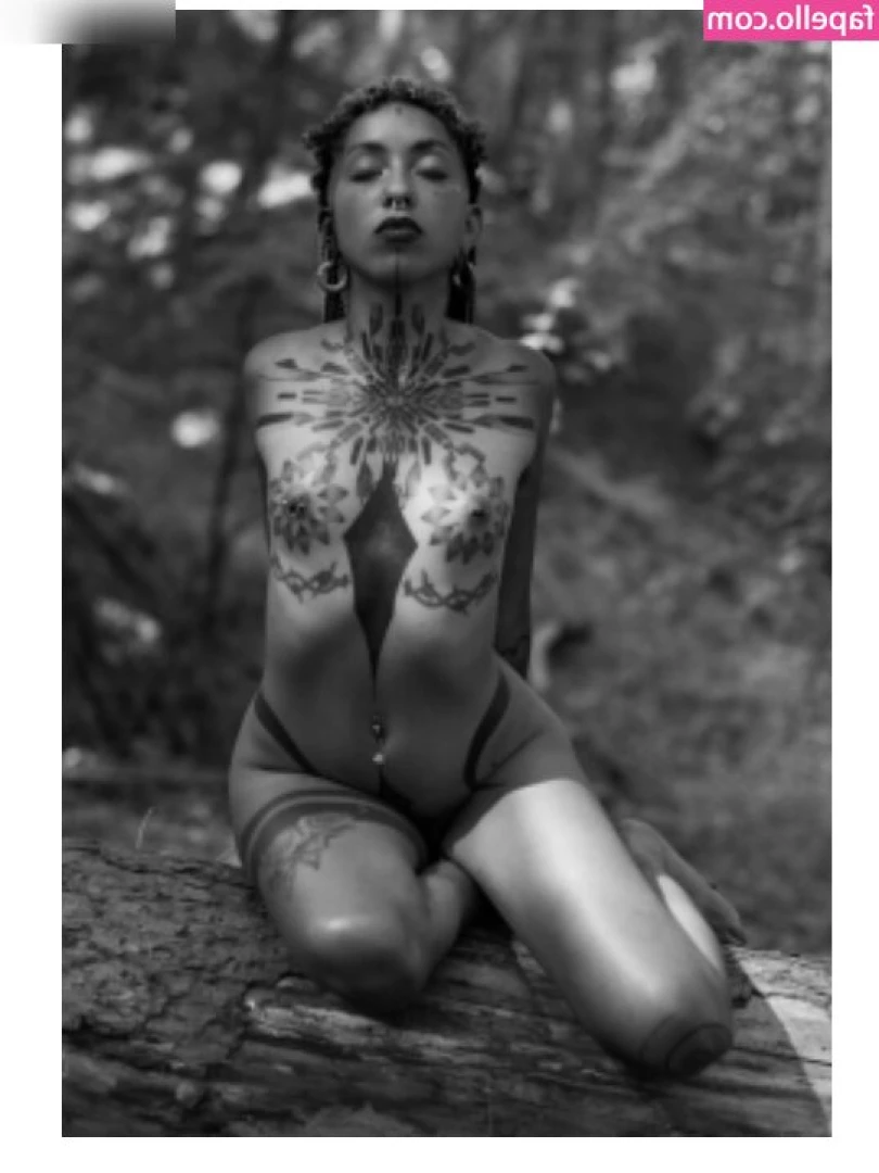 Tapsimodel01 - watch me explode