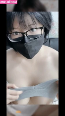 Ain Nguyen [ ain-nguyen ] - someone say boobs