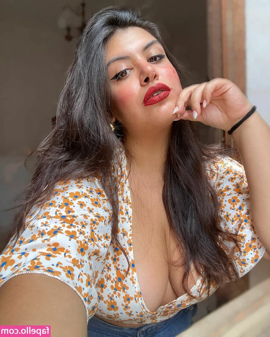 _rorita_ma [ rorita-ma ] - wouldn't you love to be rubbing a big cock like this milking it for