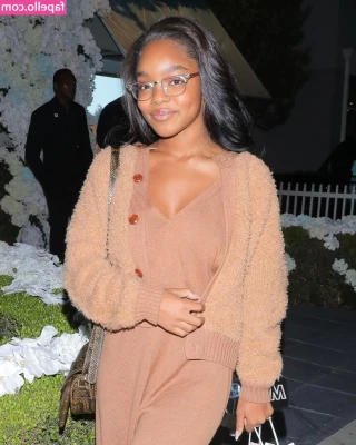 Marsai Martin [ marsai-martin ] - Morning posing!