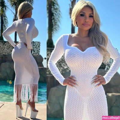 Connie Elizabeth [ connie-elizabeth-15 ] - Oh si que rica lechitaaaa