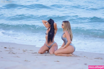 Kim Kardashian [ kim-kardashian ] - Hoy toco azul rey