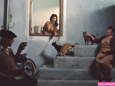 Kim Kardashian [ kim-kardashian ] - A live stream when