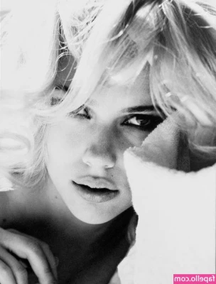 Scarlett Johansson [ scarlett-johansson ] - Come from behind part 1