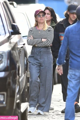 Scarlett Johansson [ scarlett-johansson ] - ❤️❤️❤️I love this outfit. Do u?