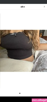 Elly Marie [ elly-marie ] - Hey daddies  1 min king video of nip slips  flashes and squeezing  I