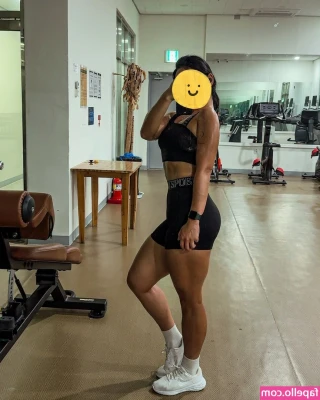 2ee_luda [ 2ee-luda ] - Let me show you what this mouth does 😘