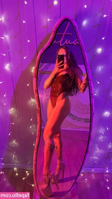 Bruna Vedovelli [ bruna-vedovelli ] - Adore me  I am here to make your fantasies come true