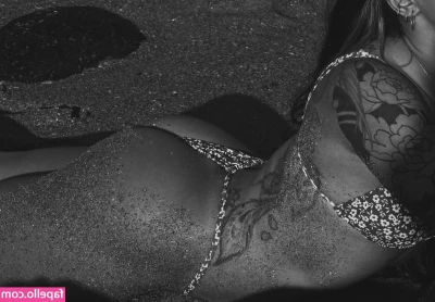Bruna Vedovelli [ bruna-vedovelli ] - VIDÉO SOLO FULL ANAL Doigt  plug  Toy S  toy M  toy L  toy XL Creamy