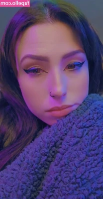 twicebakednoelle - The things I could be sitting on