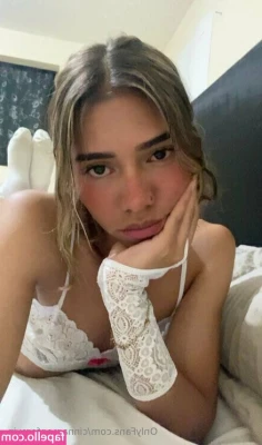 Cinnamonfemvip - I love to cook too as I love to show my body off Making a big pot of
