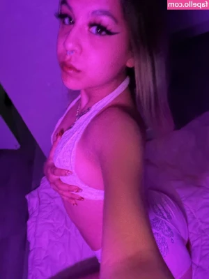 d011.facee [ d011-facee ] - little late night sexy photo shoot     uncover to watch me play with