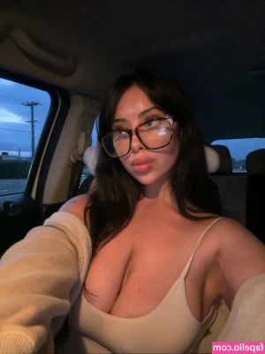 Getluckylayla Laylanav [ getluckylayla-laylanav ] - I m taking a bath