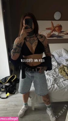 Lonymahony - My favorite photo    If you enjoy make sure to tip