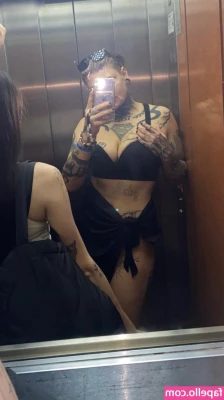 Lonymahony - Do you love nylons?