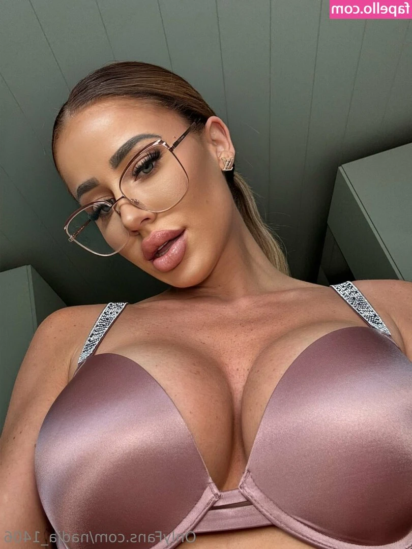 nadja_1406 [ nadja-1406-19 ] - Do we love snapchat filters