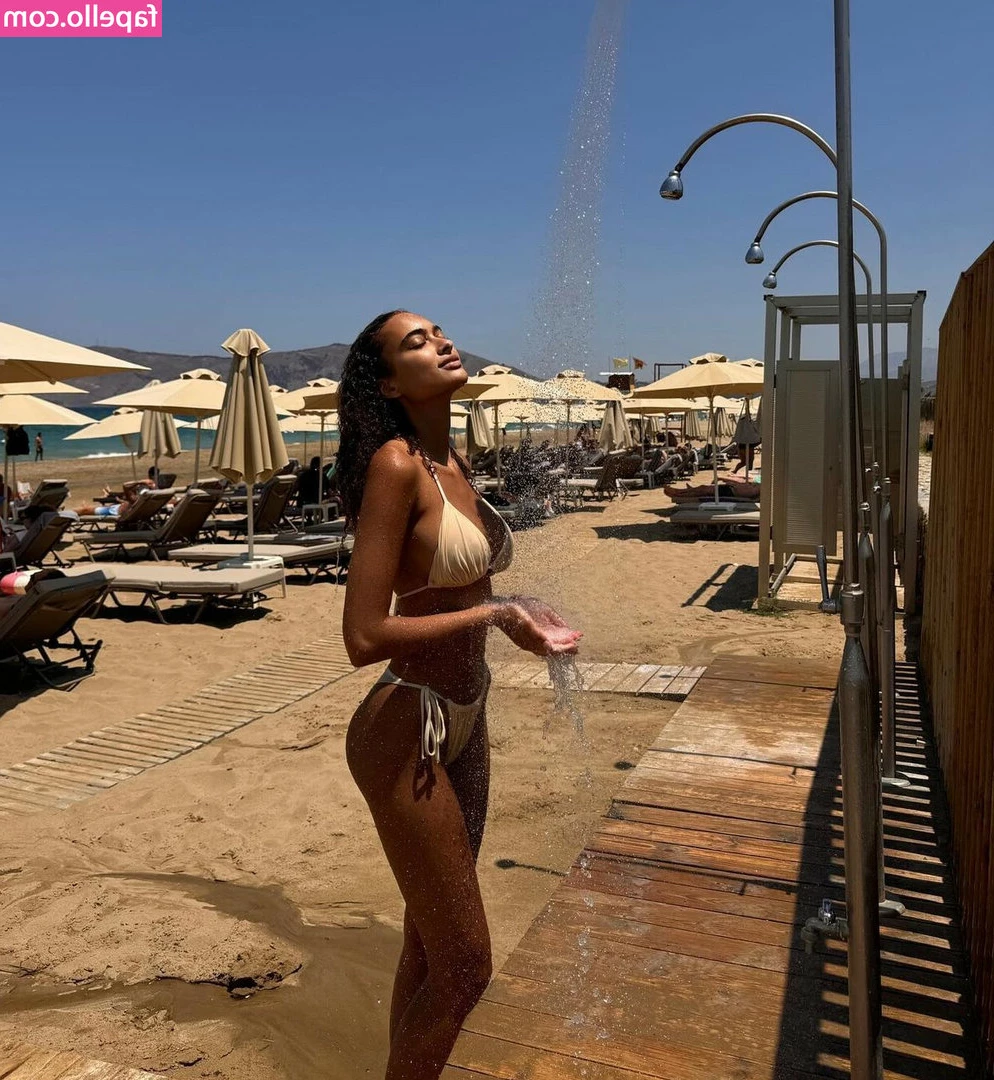 Gabby Lana [ gabby-lana ] - My sexy tuning body want to play
