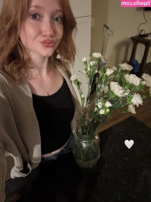 Makenna Kelly [ makenna-kelly ] - Loved worshipping this BBC before fucking him and blowing my load on