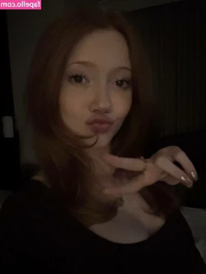 Makenna Kelly [ makenna-kelly ] - Sup
