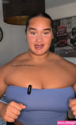 melina.bodybuilder [ melina-bodybuilder ] - All our pizzas are delivered by the hottest trans girls who will give
