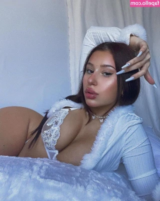 hannah_zoezi [ hannah-zoezi ] - Also  find my censored snatch on Insta https www instagram com