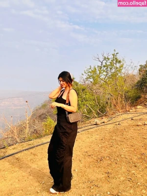 Kanak Mishra [ kanak-mishra ] - Happy towel Tuesday. This is the unedited version. Insta won’t let