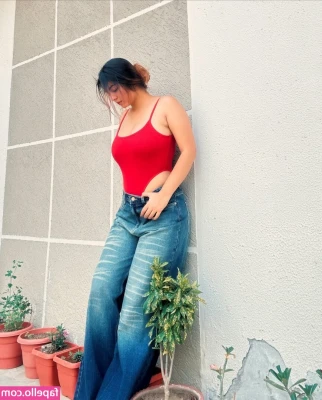 Kanak Mishra [ kanak-mishra ] - Your favorite guilty pleasure 💋