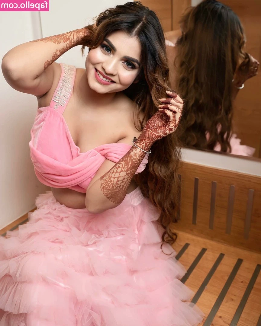 Kanak Mishra [ kanak-mishra ] - Boobs are the best dab pen holder