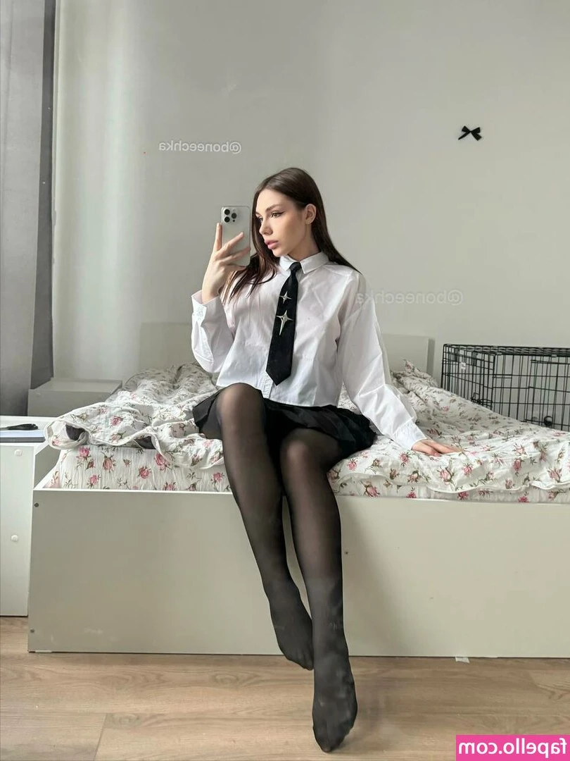 bonechka - Dropped in your inboxes this morning   Plastic Pussy Worship NEW CLIP