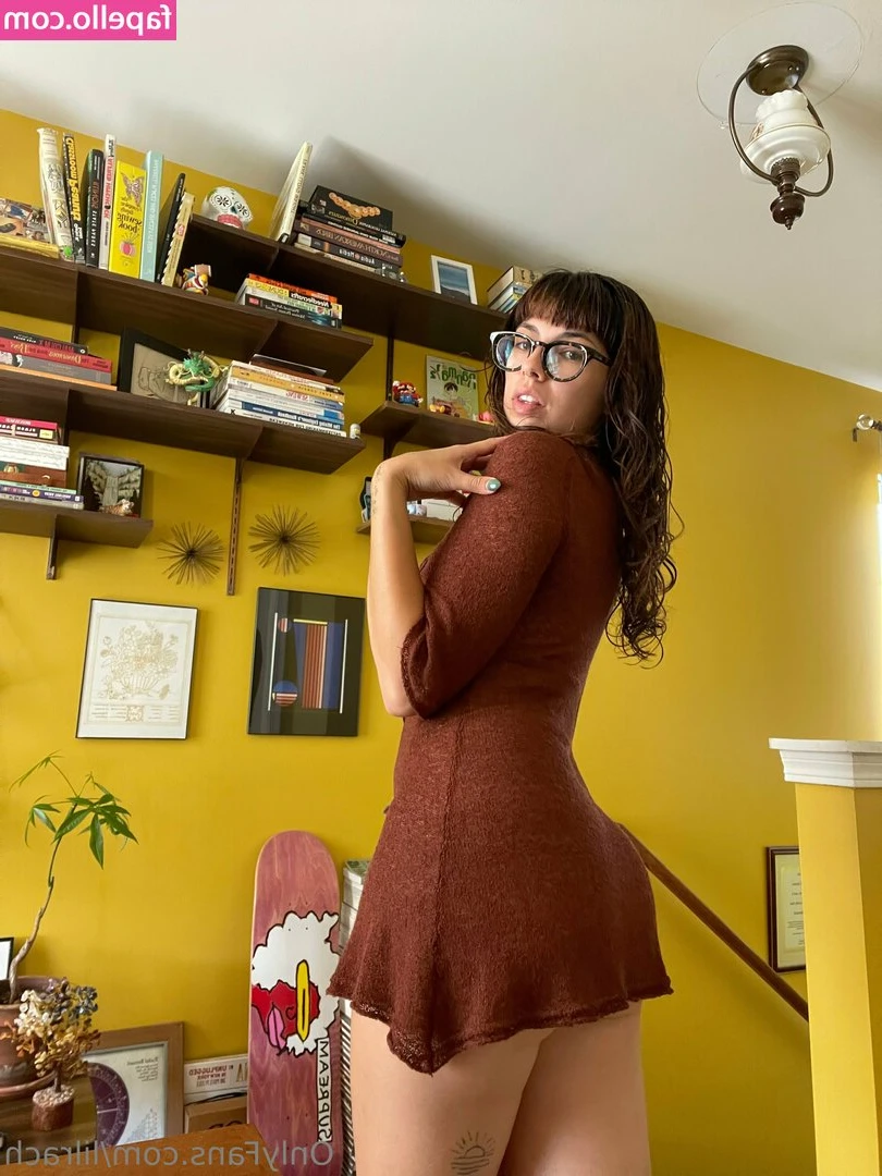lilrach [ lilrach-1 ] - DM me for the nude version of this