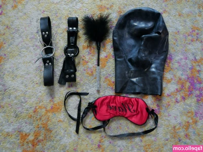 carlyraesummers - would you make me beg  or should we pull out the rope   includes 8