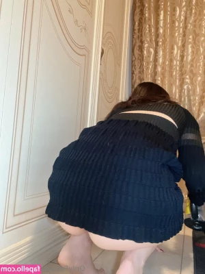 jgirlrena - Shall I stay a little longer boss? 😈