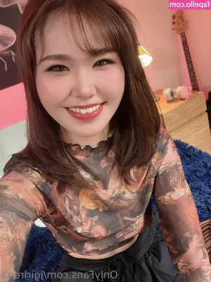 jgirlrena - how s the view