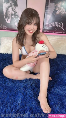 jgirlrena - I have G/G video to send out 👀 plus more of mine and maddies nudes
