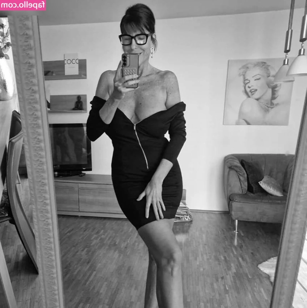 Nici.faschionandmore [ nici-faschionandmore ] - Adara03  Adara03    FREE FREE FREE    SEXTING  CUSTOMS  FEET 