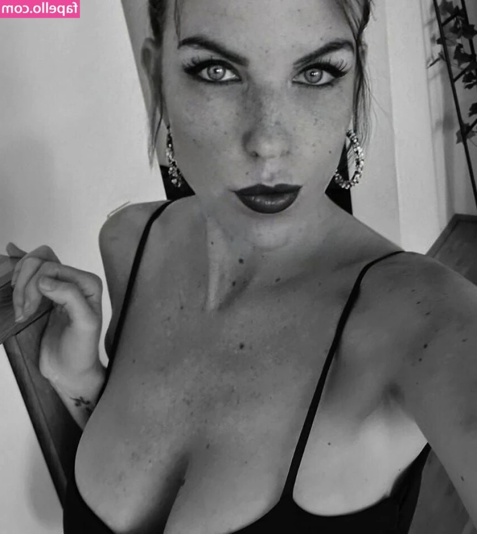 Nici.faschionandmore [ nici-faschionandmore ] - Mee