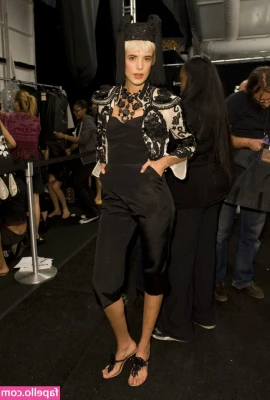 Agyness Deyn [ agyness-deyn ] - How does my body look