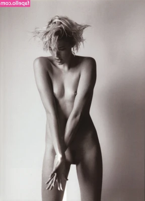 Agyness Deyn [ agyness-deyn ] - Alright my people  If you want FREE PPV goodies sent off you need to