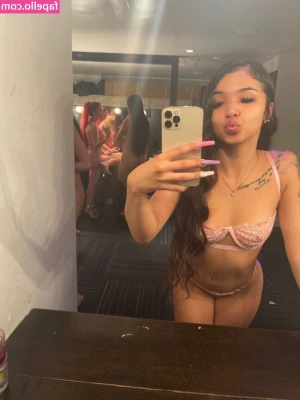 kashedoutky - I wanna be yours   comment me