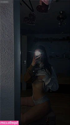 Lisa Budbaby [ lisa-budbaby ] - Driven to show it all off to you my loyal fan  Cum with me