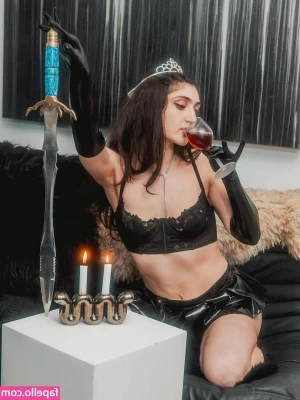 ChefTova - Hey guys cum play