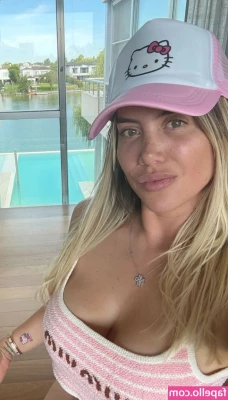 Wanda Nara [ wanda-nara ] - Does it count, if you just play but don't cum?