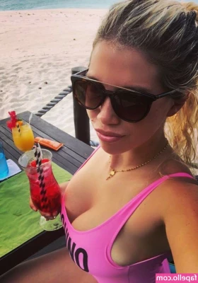 Wanda Nara [ wanda-nara ] - Suprise shawty uwu