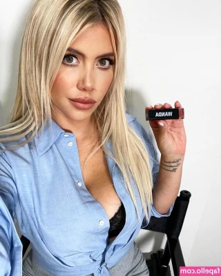 Wanda Nara [ wanda-nara ] - 🎃HALLOWEEN🎃 is around the corner .. and i always get a bit