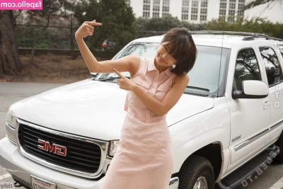 Miki Hamano [ miki-hamano-2 ] - Ready to eat my pumpkin or smell my feet?