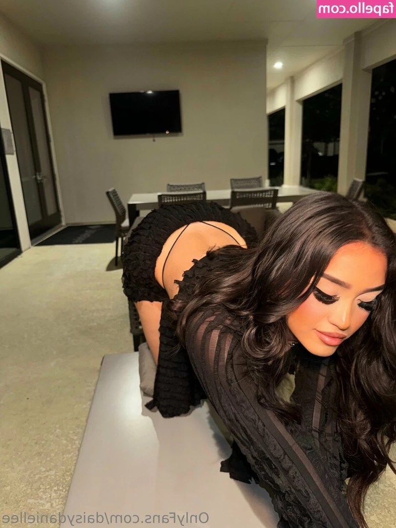 daisydaniellee - How was your Monday    boss moves only