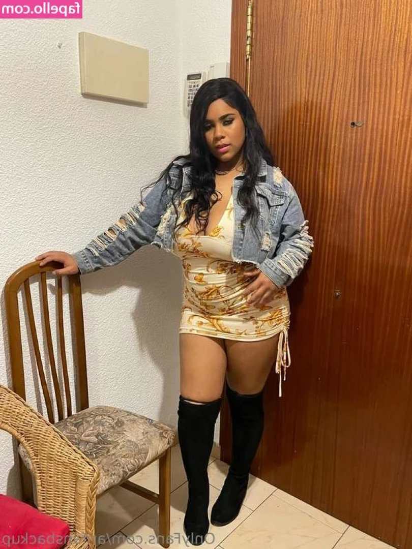 Arielkys Peña [ arielkys-pena ] - Next time I hug you, I probably won't let go for a long time. 😊