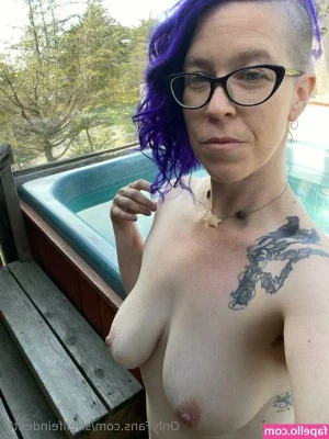 SheLifeinDeath - I LOVE how the carpet feels on my SOFT soles   Made myself cum while
